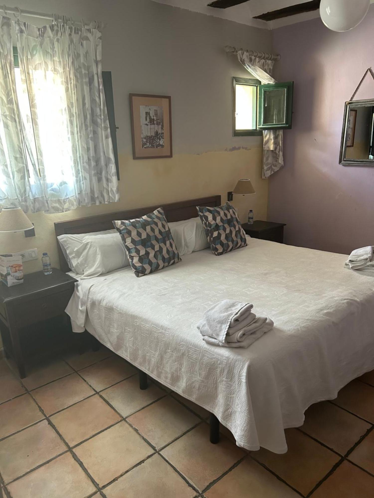 Hotel Rural Castillo De Biar Finca Fanecaes Kültér fotó